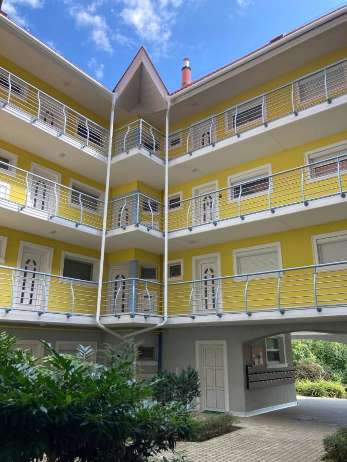 Libellula Apartman Heviz Exterior photo